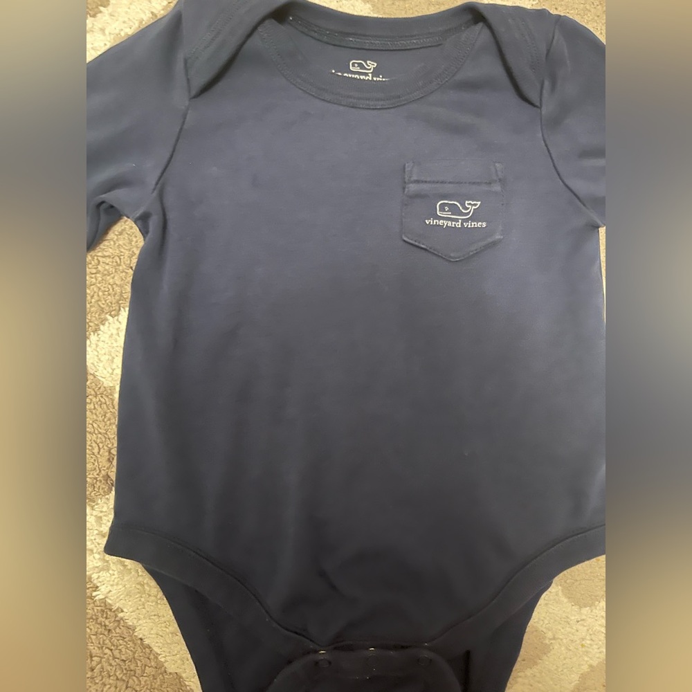 Vineyard Vines Navy 6-12 Months Baby Infant Graphic Logo Pocket Onesie Bodysuit - Picture 6 of 7